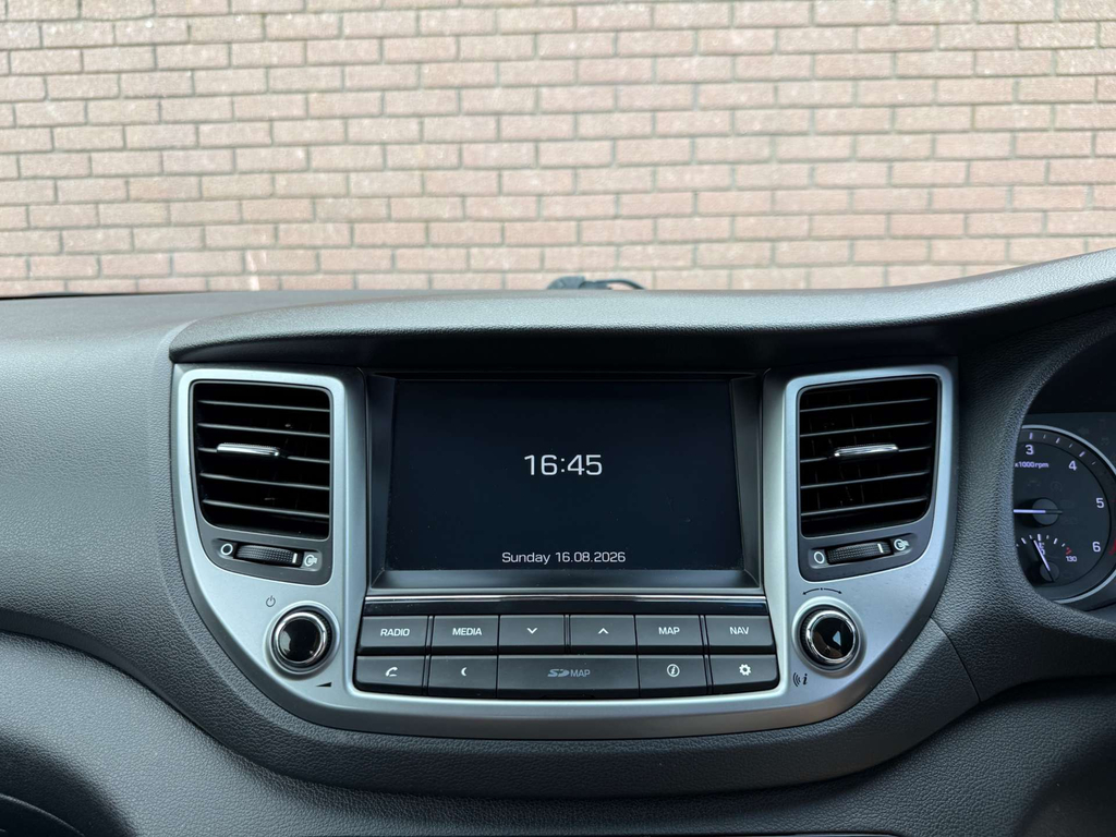 Hyundai Tucson 1.7 Crdi Blue Drive Sport Edition 2Wd Black #60