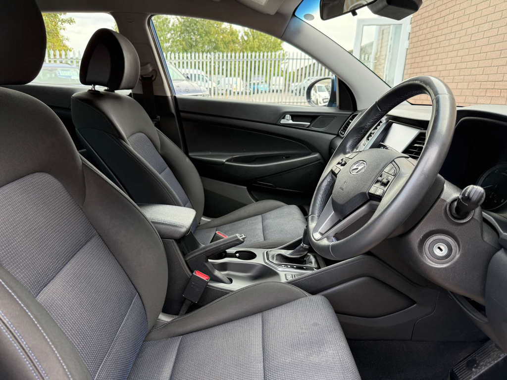 Hyundai Tucson 1.7 Crdi Blue Drive Sport Edition 2Wd Black #37