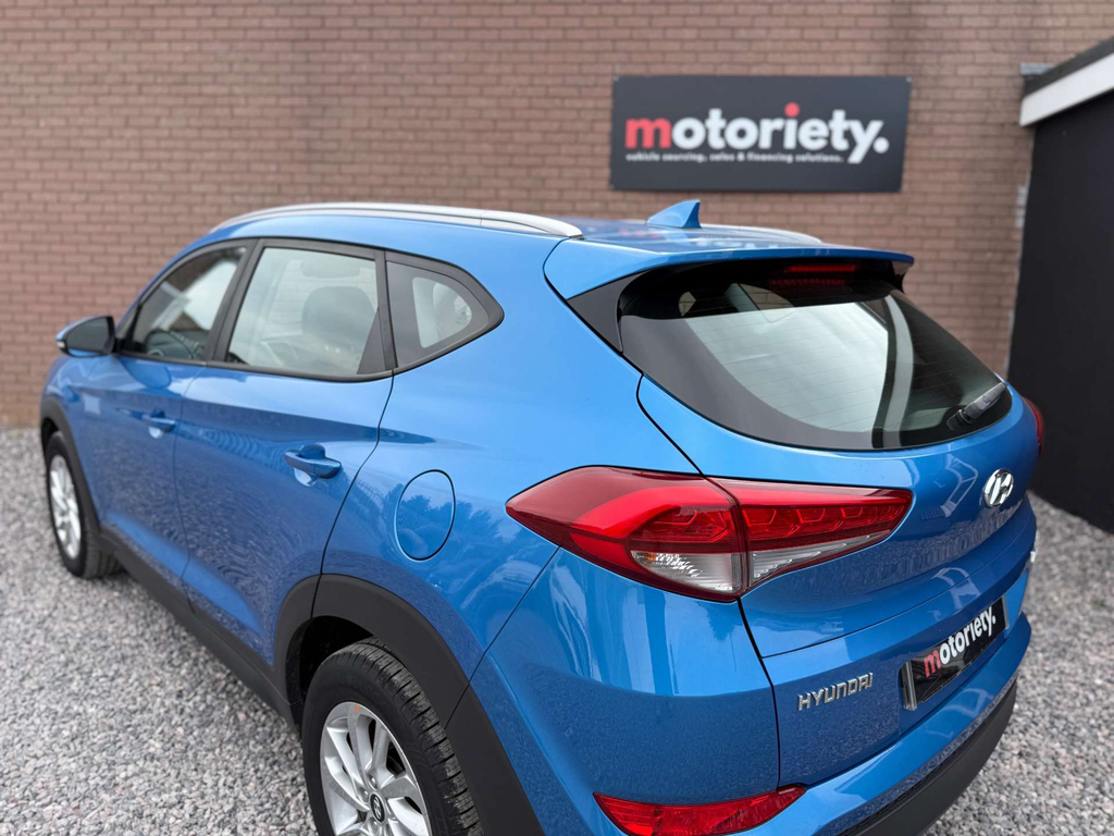 Hyundai Tucson 1.7 Crdi Blue Drive Sport Edition 2Wd Black #20