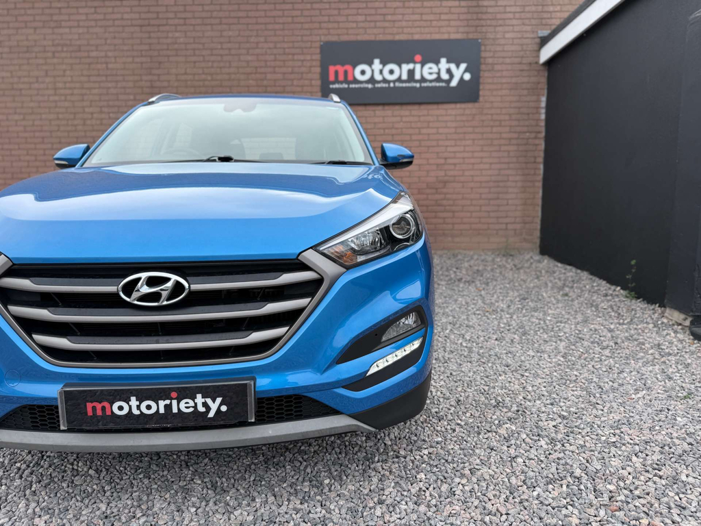 Hyundai Tucson 1.7 Crdi Blue Drive Sport Edition 2Wd Black #11