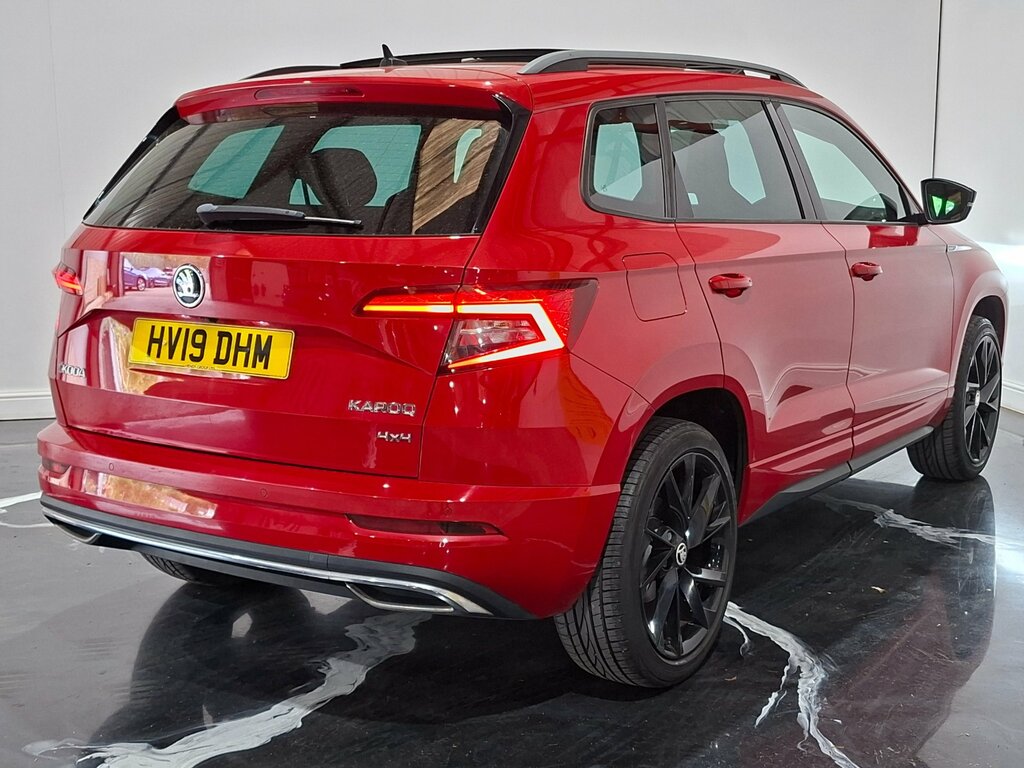 Skoda Karoq 1.5 Tsi Act Sportline Suv Dsg 4Wd Euro Red #4