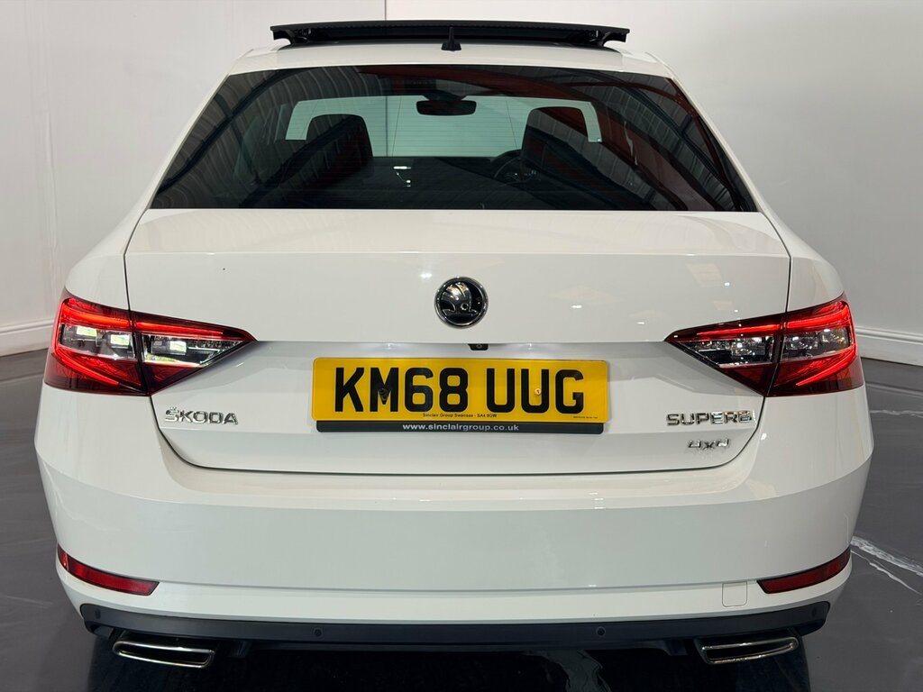 Skoda Superb 2.0 Tsi Laurin Klement Hatchback Dsg White #5