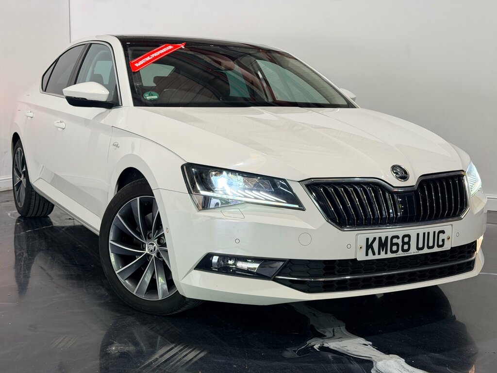 Skoda Superb 2.0 Tsi Laurin Klement Hatchback Dsg White