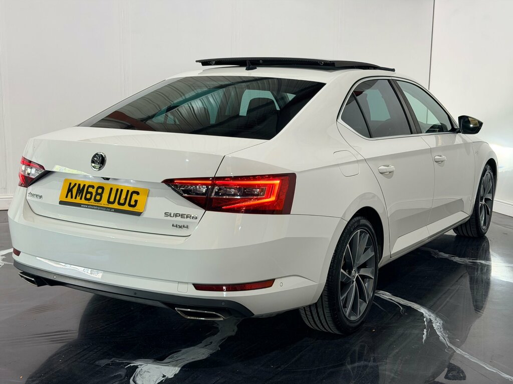 Skoda Superb 2.0 Tsi Laurin Klement Hatchback Dsg White #6