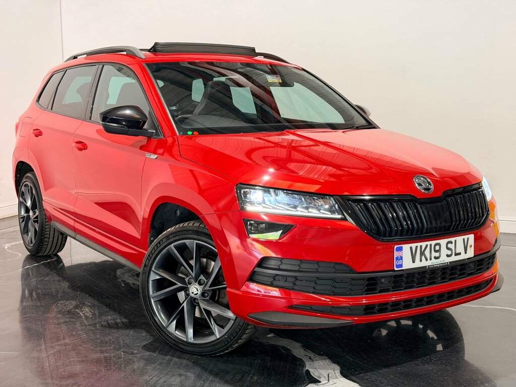 Skoda Karoq 1.5 Tsi Act Sportline Suv Dsg 4Wd Euro Red