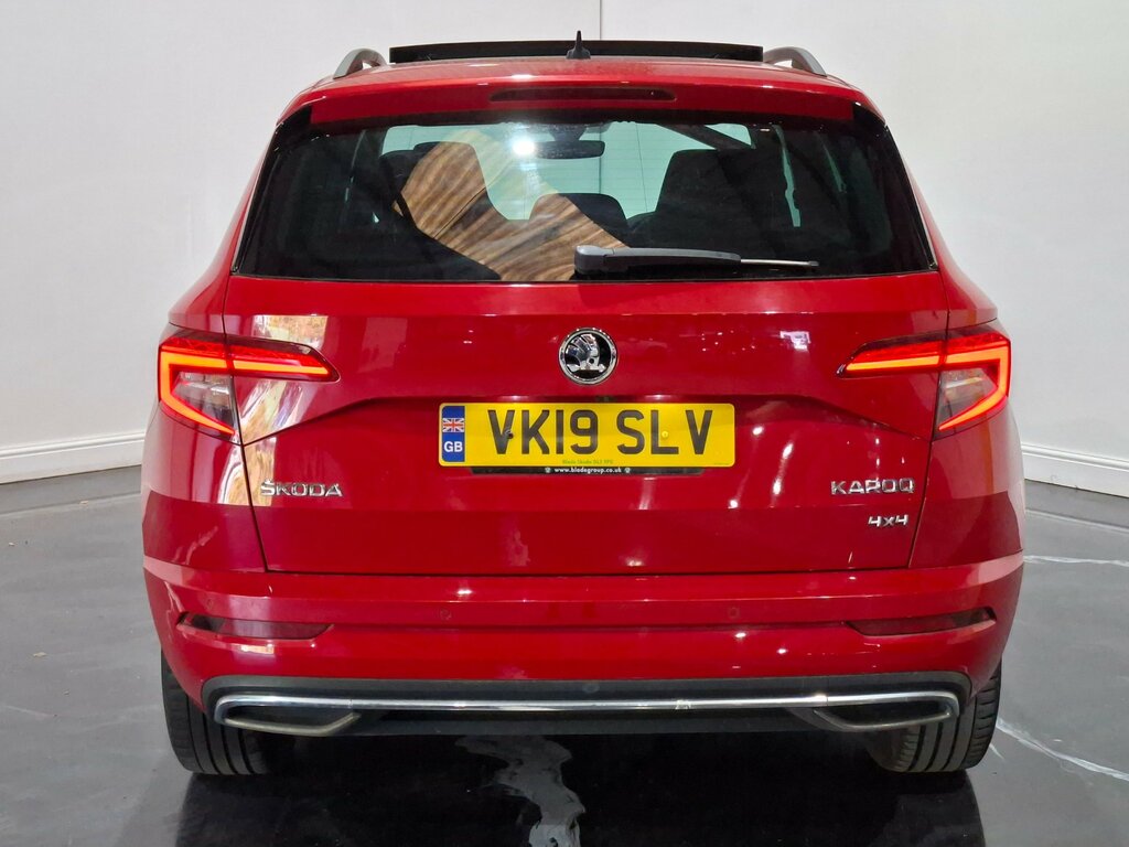 Skoda Karoq 1.5 Tsi Act Sportline Suv Dsg 4Wd Euro Red #4