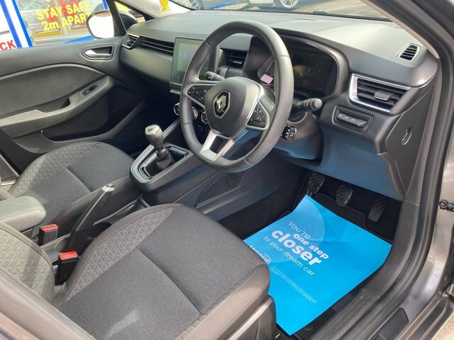 Renault Clio Tce Evolution Hatchback Grey