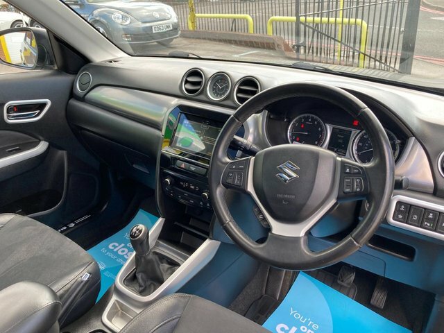 Suzuki Vitara Sz5 Suv Grey #2