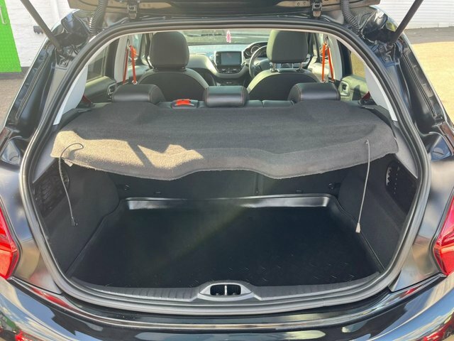 Peugeot 208 Puretech Roland Garros Hatchback Black #6