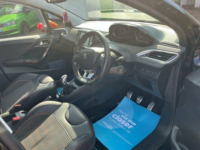 Peugeot 208 Puretech Roland Garros Hatchback Black