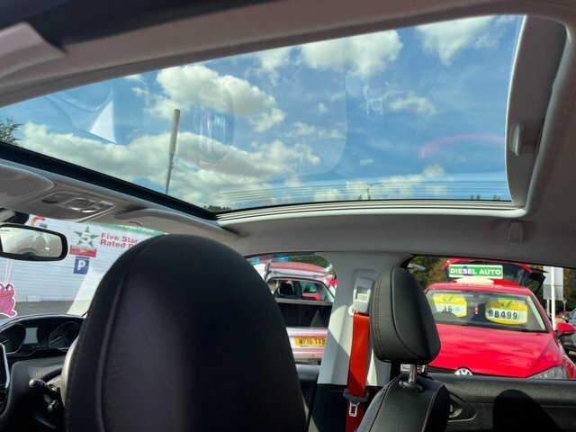 Peugeot 208 Puretech Roland Garros Hatchback Black #5