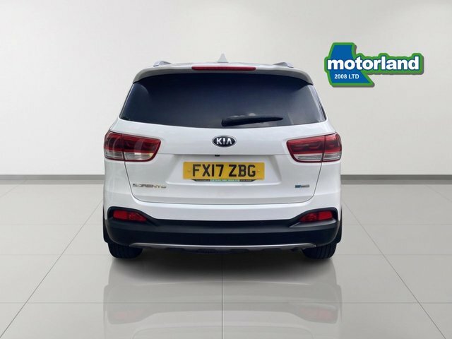 Kia Sorento Crdi Kx-3 Suv White #5