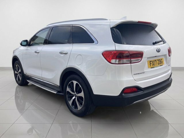 Kia Sorento Crdi Kx-3 Suv White #4
