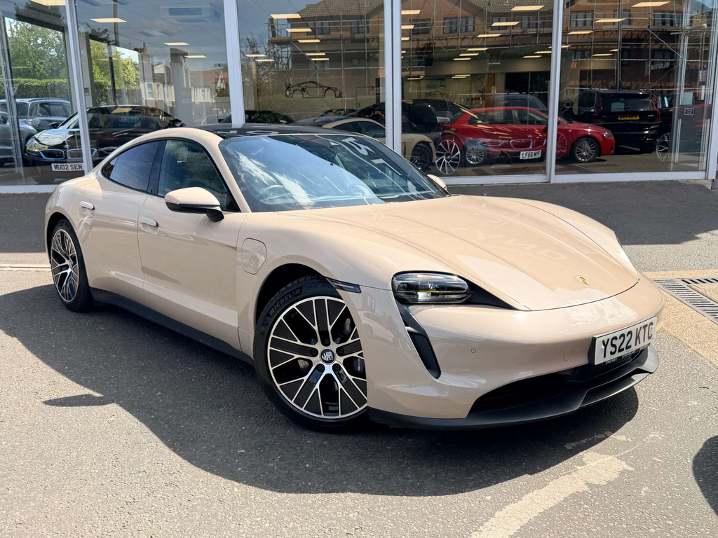 Porsche Taycan 4X2 