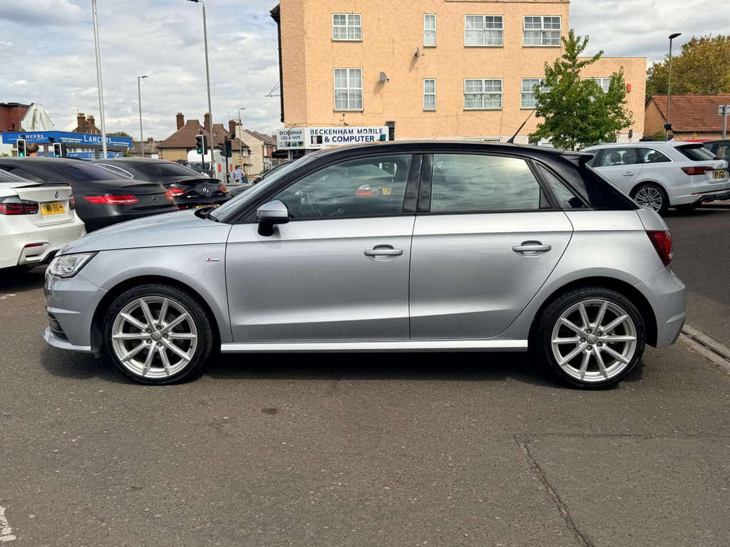 Audi A1 Sportback Tfsi S Line  #5