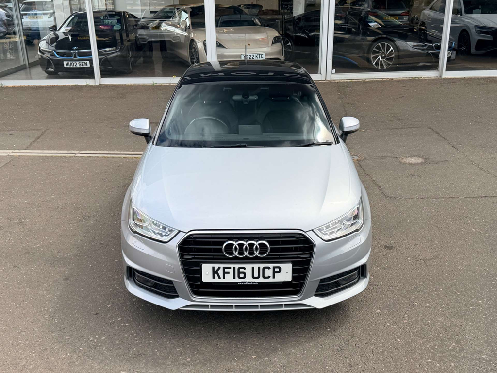 Audi A1 Sportback Tfsi S Line  #3