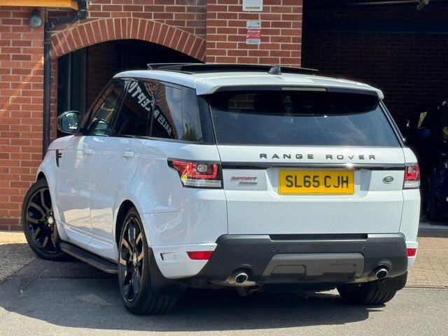 Land Rover Range Rover Sport 2016 3.0 Sd V6 Dynamic 4Wd Euro White #3