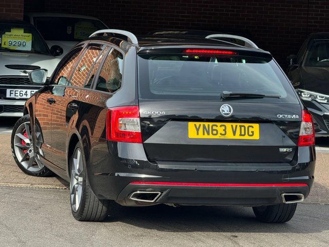 Skoda Octavia 2013 2.0 Tdi Vrs Dsg Euro 5 Ss Black #3