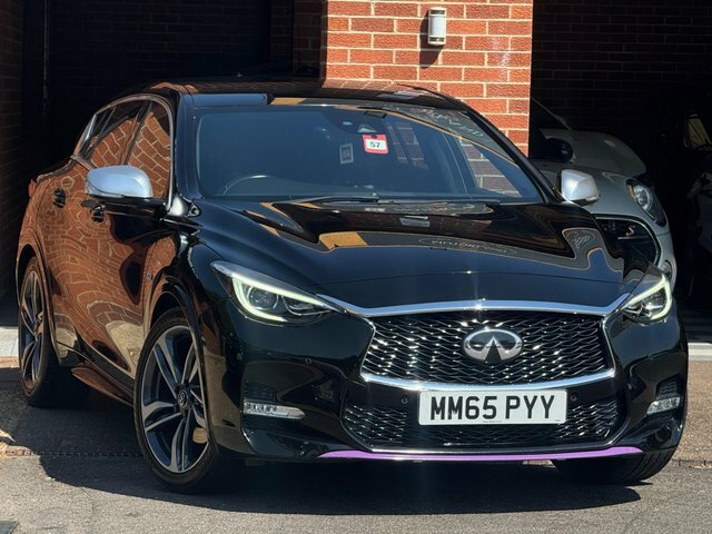 Infiniti Q30 2016 2.2D Sport Dct Awd Euro 6 Ss Black