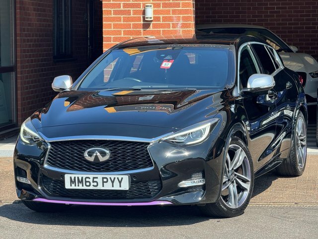 Infiniti Q30 2016 2.2D Sport Dct Awd Euro 6 Ss Black #2