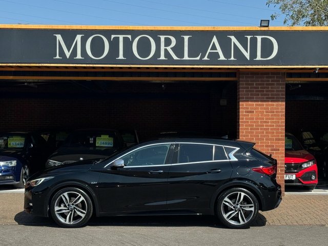 Infiniti Q30 2016 2.2D Sport Dct Awd Euro 6 Ss Black #5
