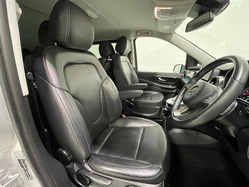 Mercedes-Benz V Class V220 D Sport Estate 9G-tronic Long Silver #74