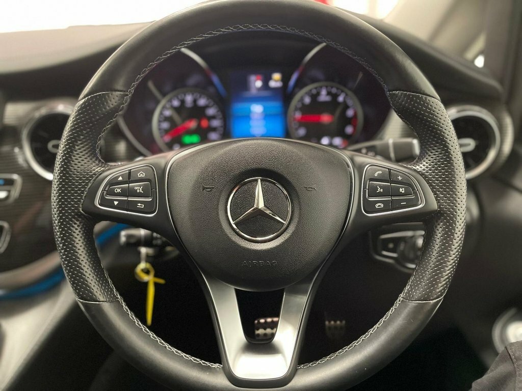 Mercedes-Benz V Class V220 D Sport Estate 9G-tronic Long Silver #60
