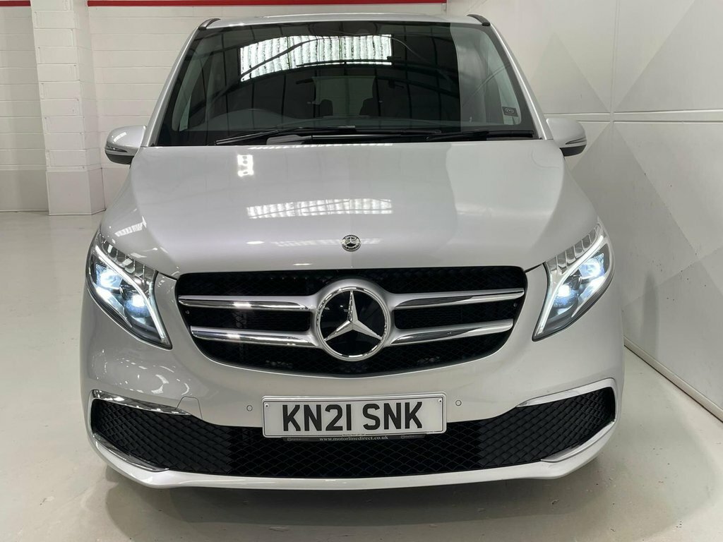 Mercedes-Benz V Class V220 D Sport Estate 9G-tronic Long Silver #39