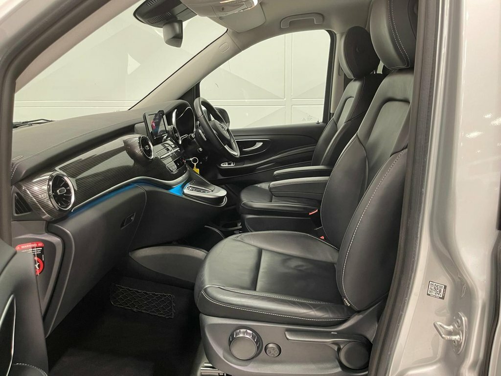Mercedes-Benz V Class V220 D Sport Estate 9G-tronic Long Silver #77