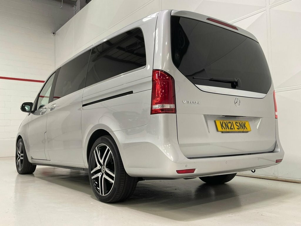 Mercedes-Benz V Class V220 D Sport Estate 9G-tronic Long Silver #44