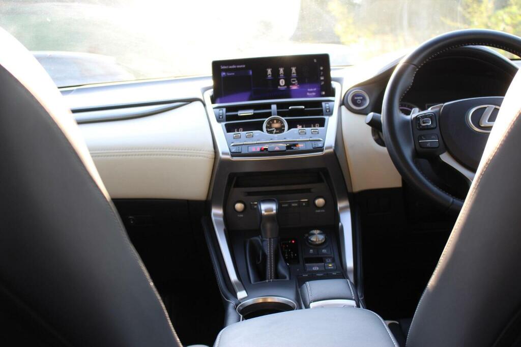 Lexus NX 300H Takumi Pan Roof Silver #40