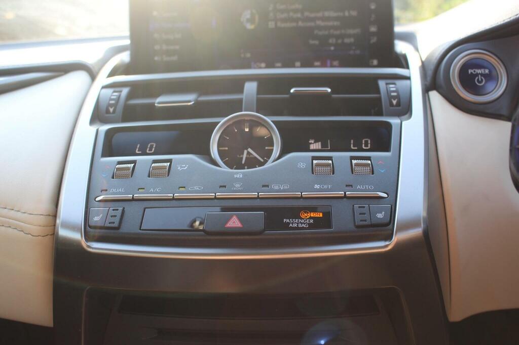 Lexus NX 300H Takumi Pan Roof Silver #15