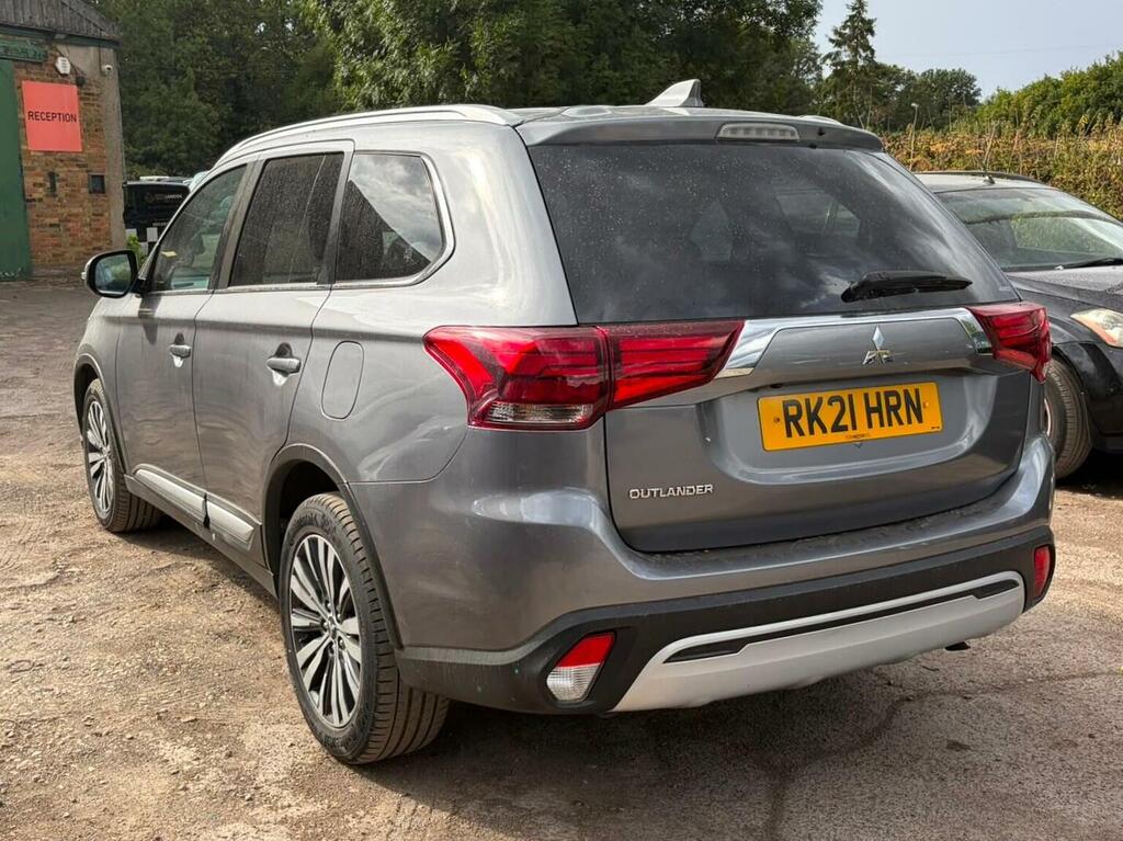 Mitsubishi Outlander 2.0 Mivec Design Cvt 4Wd Euro 6 Ss Grey #2