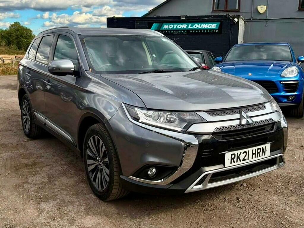 Mitsubishi Outlander 2.0 Mivec Design Cvt 4Wd Euro 6 Ss Grey