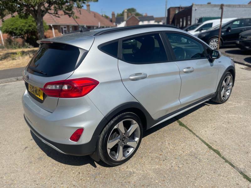 Ford Fiesta St-line X Edition 1.0 Ecoboost Hybrid 125Ps Red #13