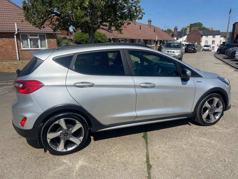 Ford Fiesta St-line X Edition 1.0 Ecoboost Hybrid 125Ps Red #9