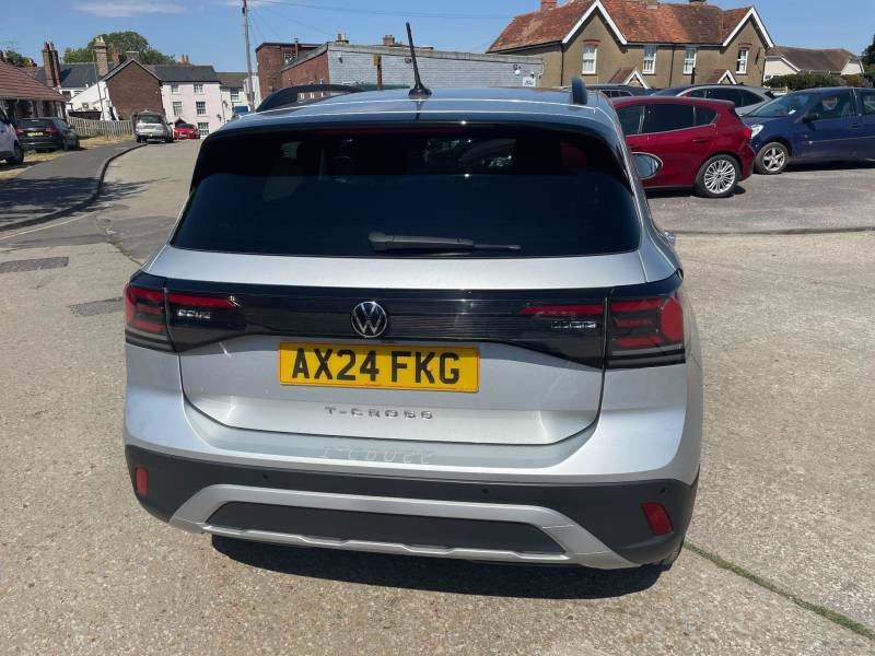 Volkswagen T-Cross 1.0 Tsi 115Ps R-line Dsg Hatchback White #17
