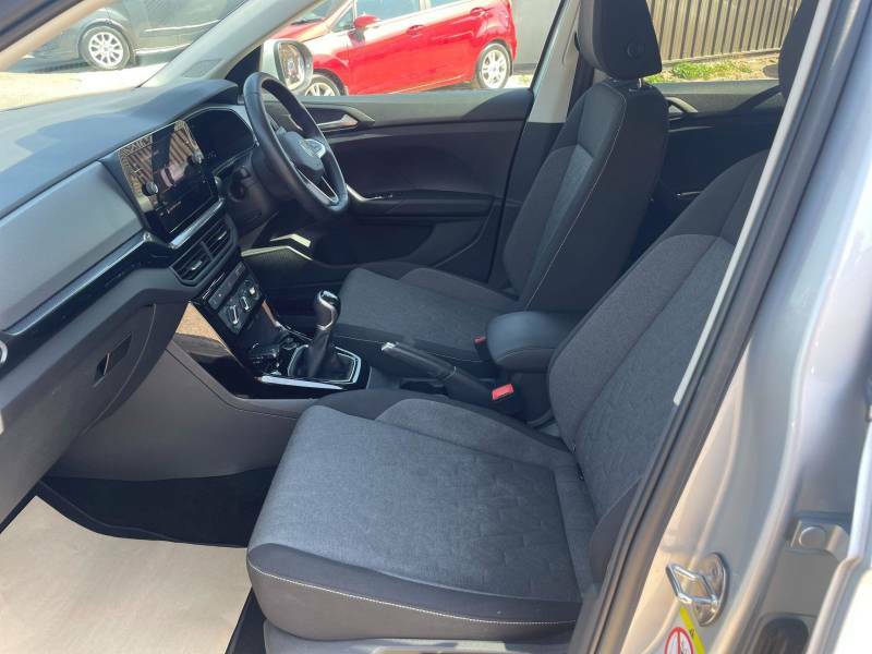 Volkswagen T-Cross 1.0 Tsi 115Ps R-line Dsg Hatchback White #56