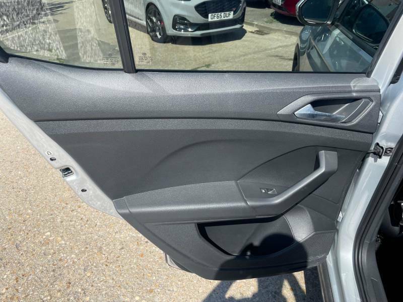 Volkswagen T-Cross 1.0 Tsi 115Ps R-line Dsg Hatchback White #52