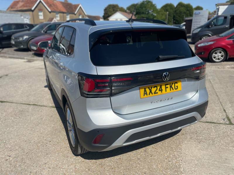 Volkswagen T-Cross 1.0 Tsi 115Ps R-line Dsg Hatchback White #23