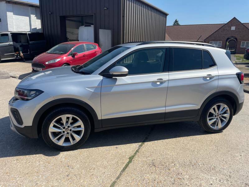 Volkswagen T-Cross 1.0 Tsi 115Ps R-line Dsg Hatchback White #31