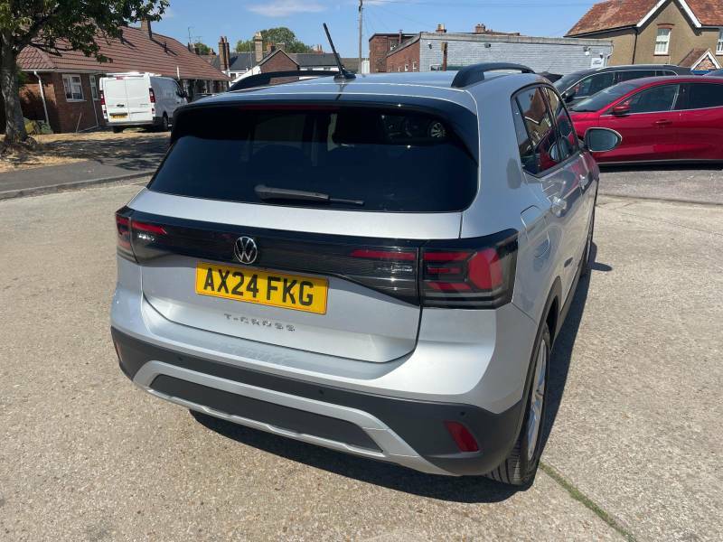 Volkswagen T-Cross 1.0 Tsi 115Ps R-line Dsg Hatchback White #16