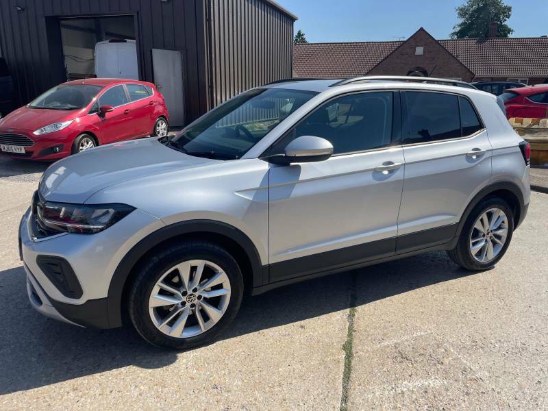 Volkswagen T-Cross 1.0 Tsi 115Ps R-line Dsg Hatchback White #32