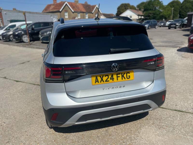 Volkswagen T-Cross 1.0 Tsi 115Ps R-line Dsg Hatchback White #21