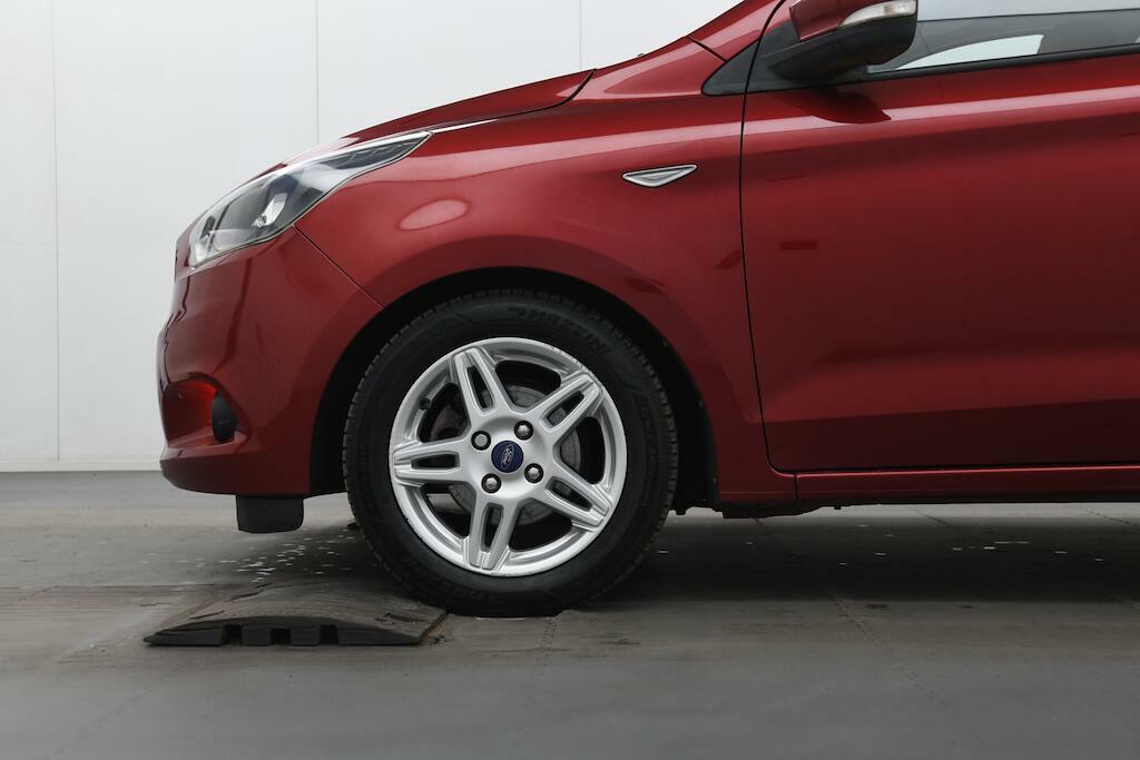 Ford KA+ Zetec Red #5