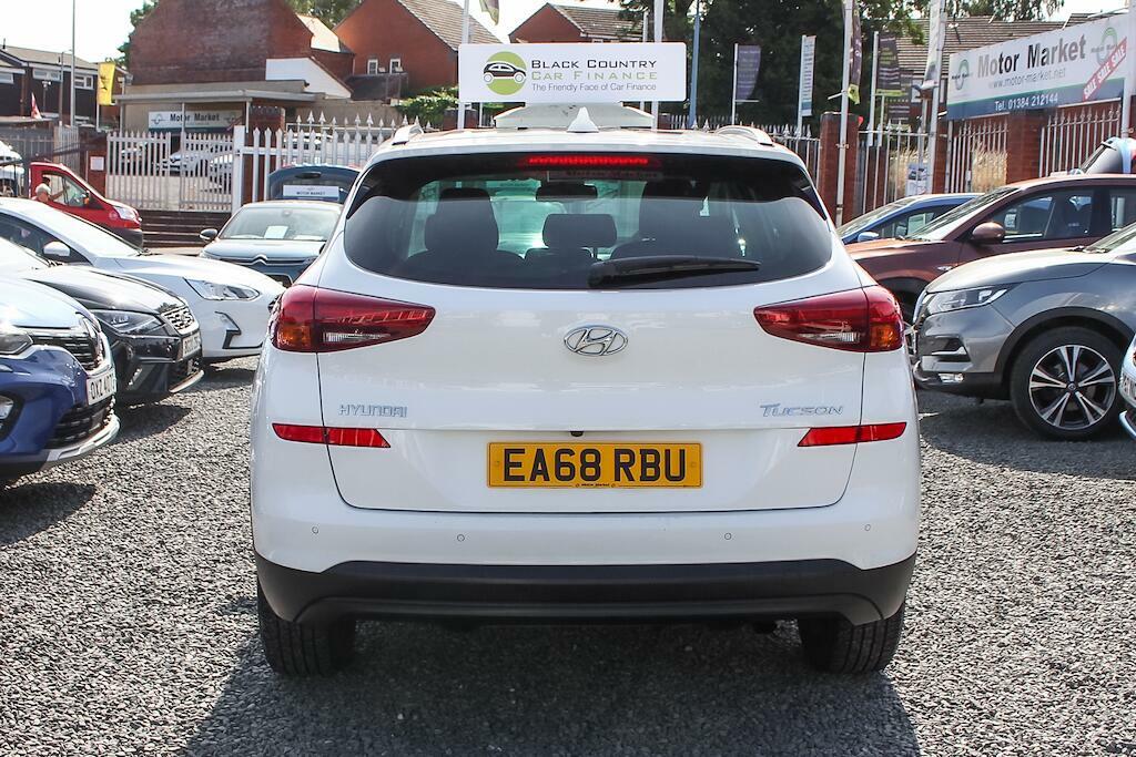 Hyundai Tucson Se Nav White #6