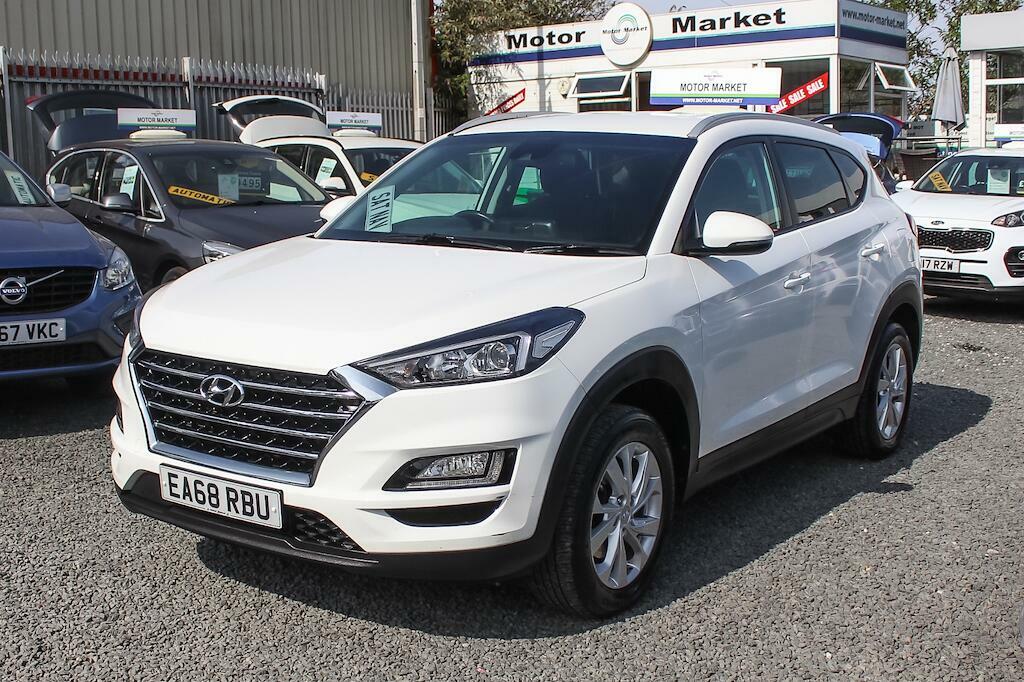 Hyundai Tucson Se Nav White #3