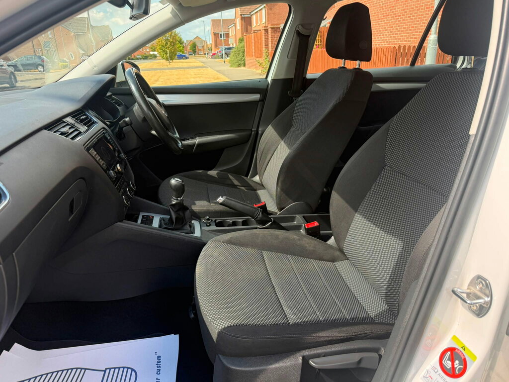 Skoda Octavia 1.4 Se Tsi Dsg 139 Bhp Silver #12