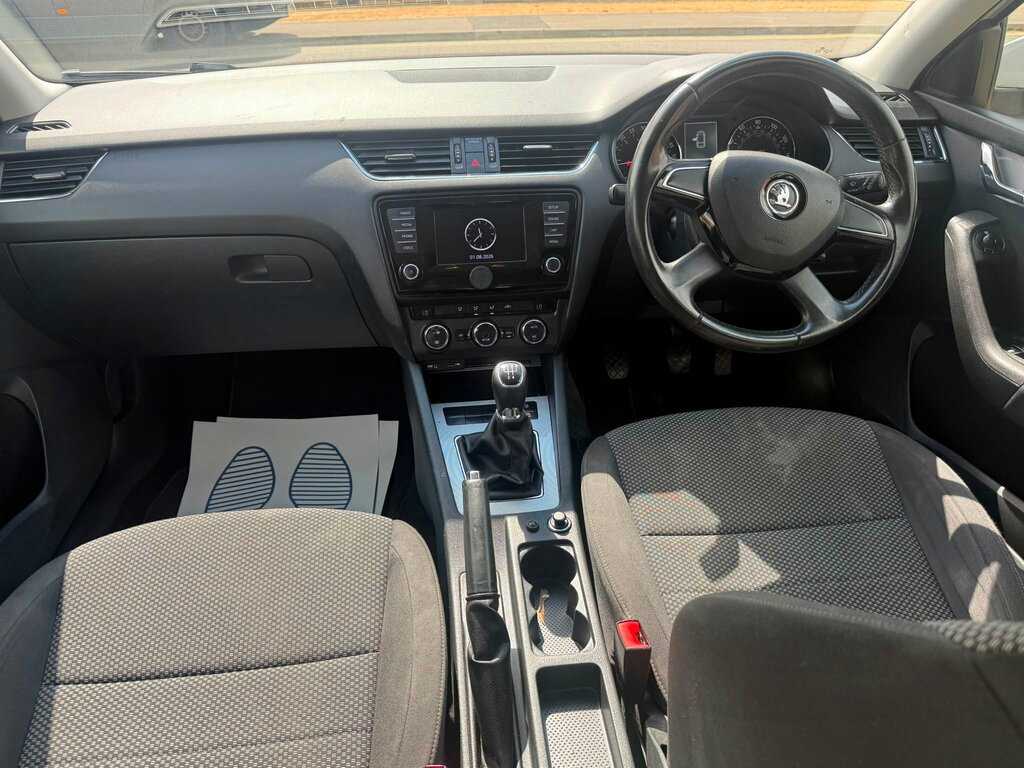 Skoda Octavia 1.4 Se Tsi Dsg 139 Bhp Silver #18