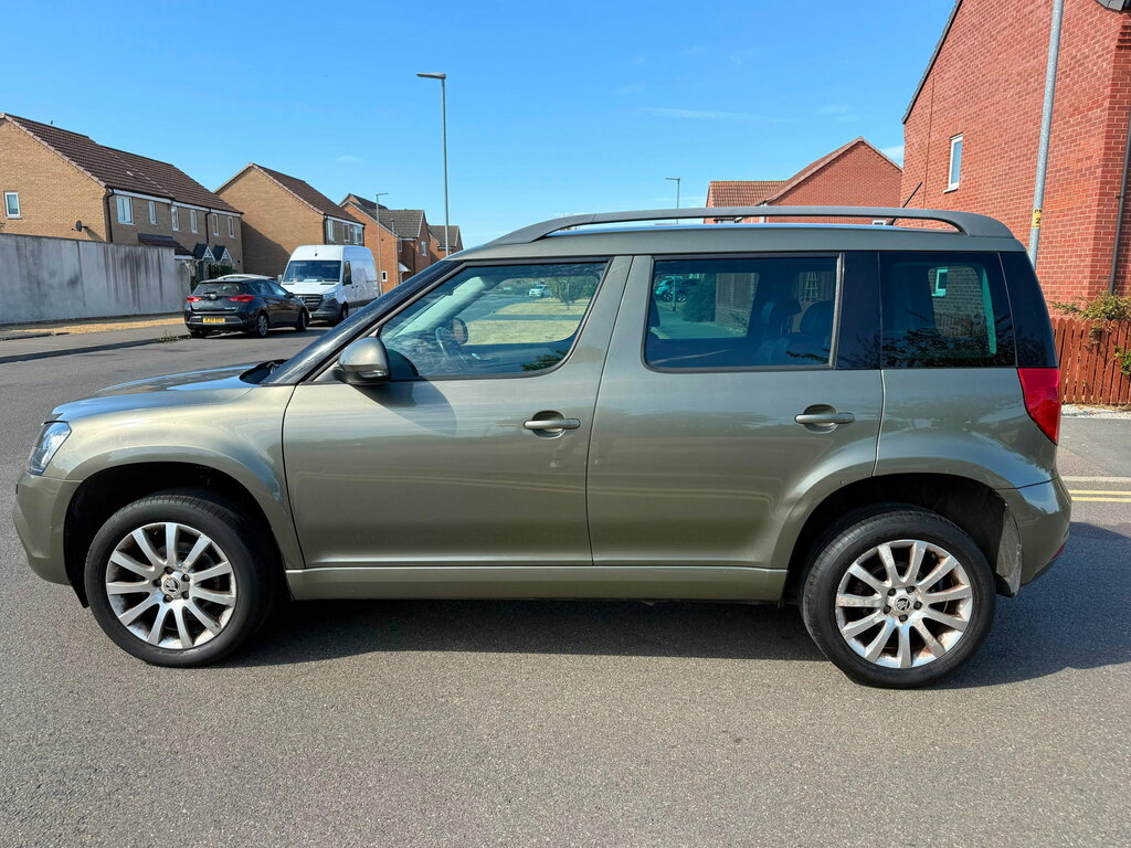 Skoda Yeti 1.2 Tsi Se L Suv Euro 6 Ss 1 Green #3